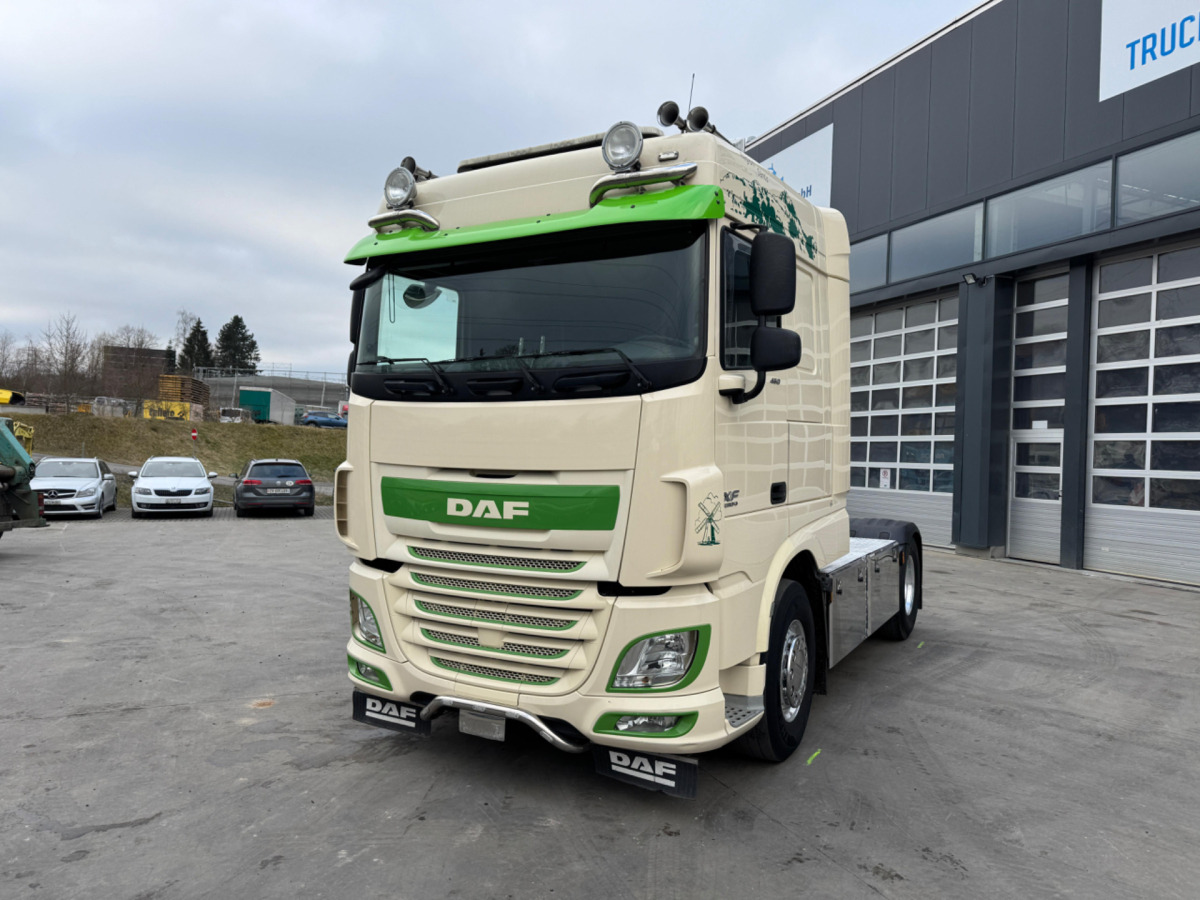 DAF XF460 4x2 - Tractor unit: picture 1 DAF XF460 4x2 - Tractor unit: picture 1