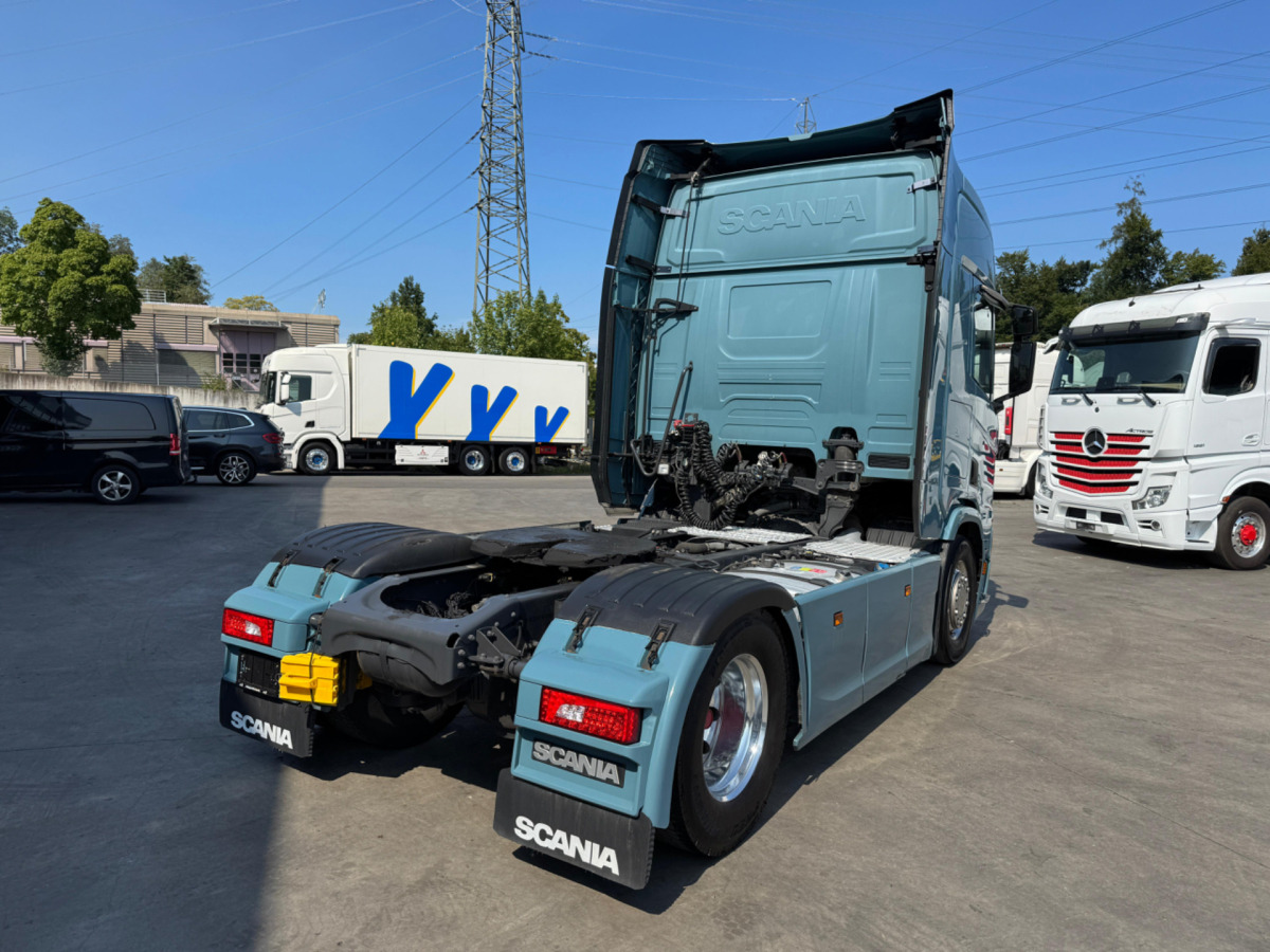 SCANIA R450 4x2 - Tractor unit: picture 5 SCANIA R450 4x2 - Tractor unit: picture 5