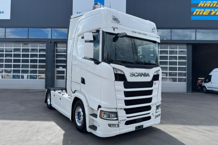 Scania S520 V8 4x2 - Tractor unit: picture 3 Scania S520 V8 4x2 - Tractor unit: picture 3