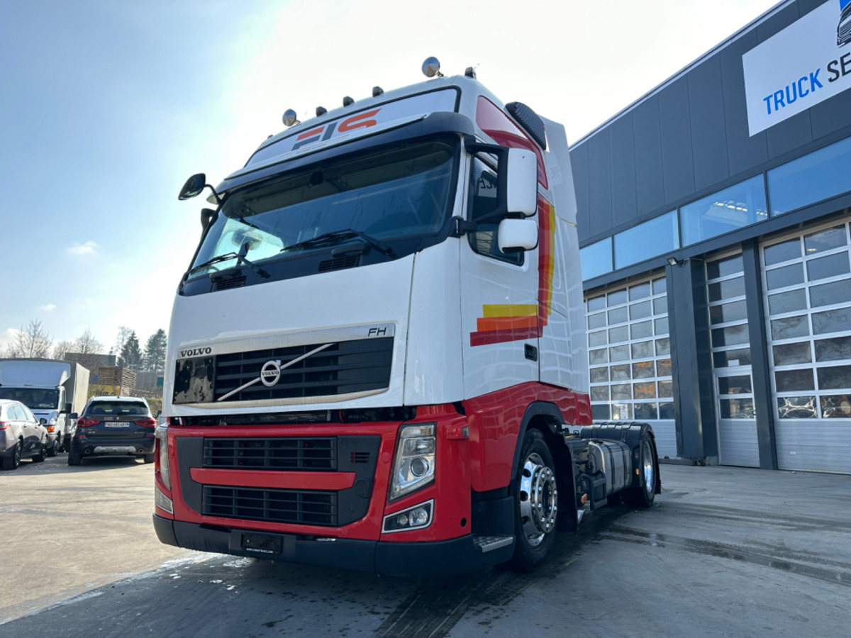 VOLVO FH-420 4x2 Lowdeck - Tractor unit: picture 1 VOLVO FH-420 4x2 Lowdeck - Tractor unit: picture 1