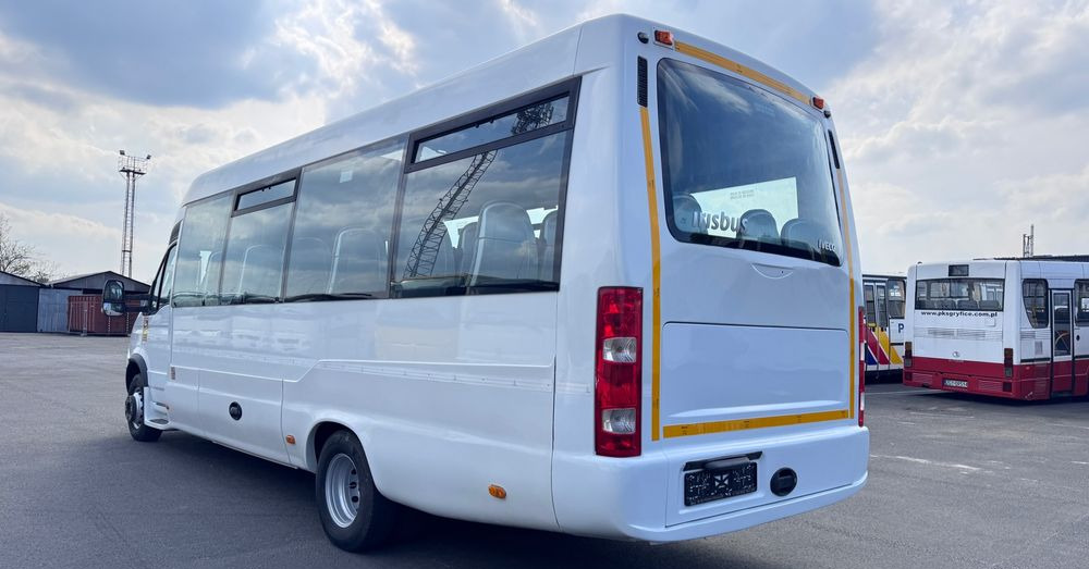 Irisbus Iveco / DURISOTTI / -28miejsc /euro5/ mała klima / winda / 114000 zł netto - Minibus, Passenger van: picture 3 Irisbus Iveco / DURISOTTI / -28miejsc /euro5/ mała klima / winda / 114000 zł netto - Minibus, Passenger van: picture 3