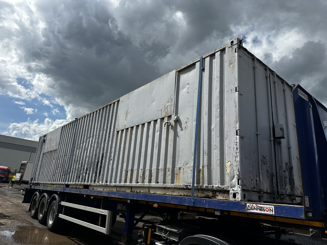 40' SHIPPING CONTAINER - Construction equipment: picture 1 40' SHIPPING CONTAINER - Construction equipment: picture 1