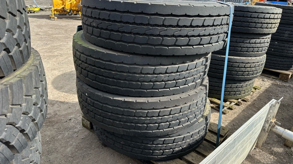 BRIDGESTONE M-STEER TYRES, 315/80R22.5 (4 OF) - Tire: picture 2 BRIDGESTONE M-STEER TYRES, 315/80R22.5 (4 OF) - Tire: picture 2