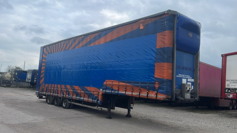 CARTWRIGHT CURTAINSIDE - DOUBLEDECK - STEPFRAME - Curtainsider semi-trailer: picture 1 CARTWRIGHT CURTAINSIDE - DOUBLEDECK - STEPFRAME - Curtainsider semi-trailer: picture 1