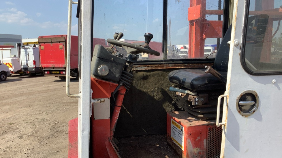 CATERPILLAR - Diesel forklift: picture 5 CATERPILLAR - Diesel forklift: picture 5