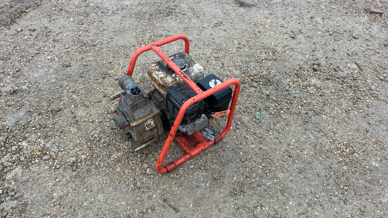 CLARKE CHS2E WATER PUMP - Construction equipment: picture 1 CLARKE CHS2E WATER PUMP - Construction equipment: picture 1