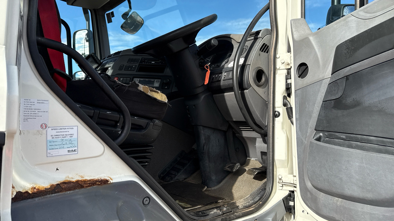 DAF CF 400 - Hook lift truck: picture 5 DAF CF 400 - Hook lift truck: picture 5