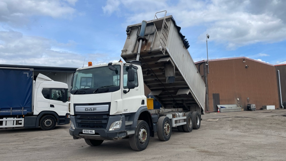DAF CF 440 EURO 6 - Tipper: picture 2 DAF CF 440 EURO 6 - Tipper: picture 2