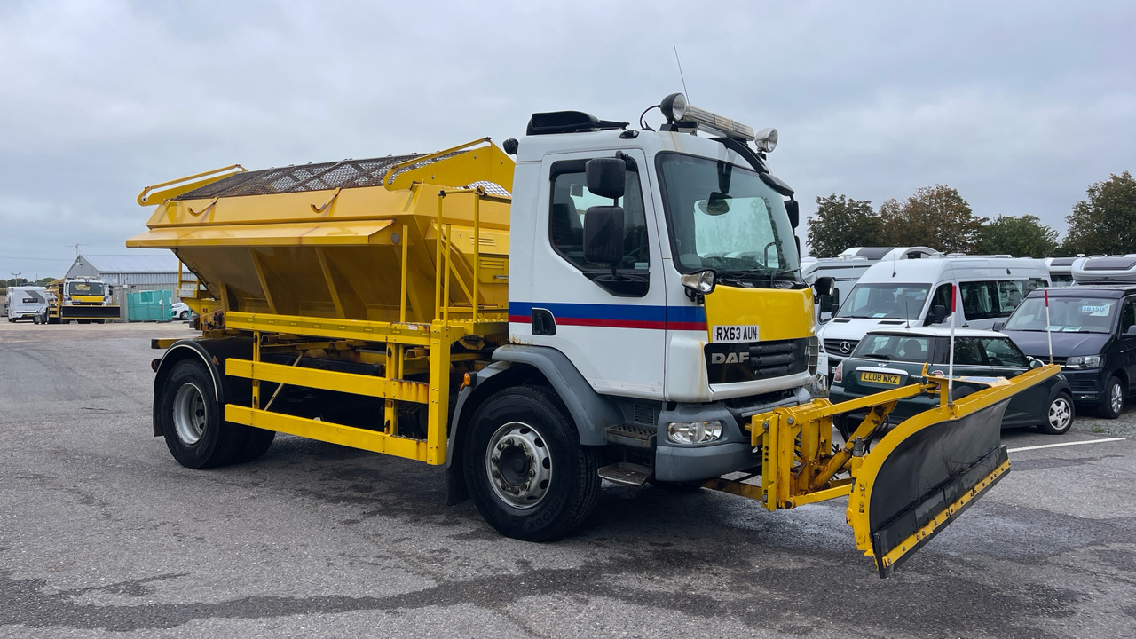 DAF LF 55.220 - Snow removal vehicle: picture 1 DAF LF 55.220 - Snow removal vehicle: picture 1