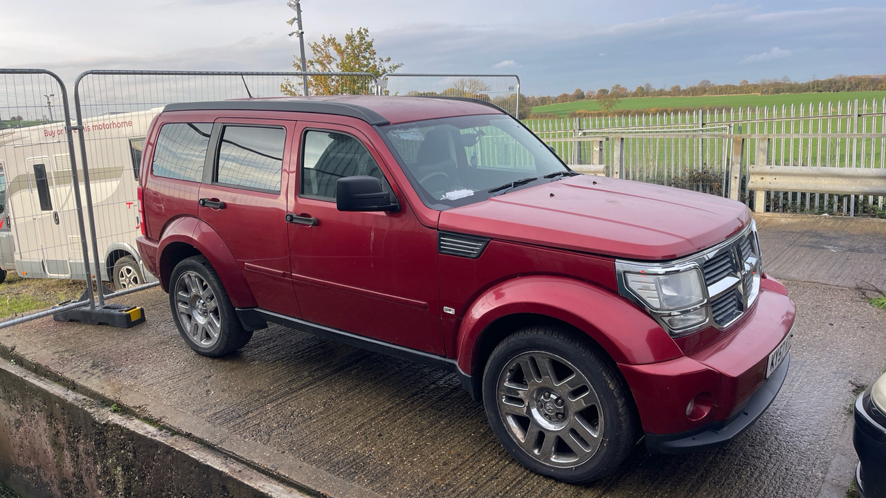 DODGE NITRO SXT - Estate car: picture 2 DODGE NITRO SXT - Estate car: picture 2