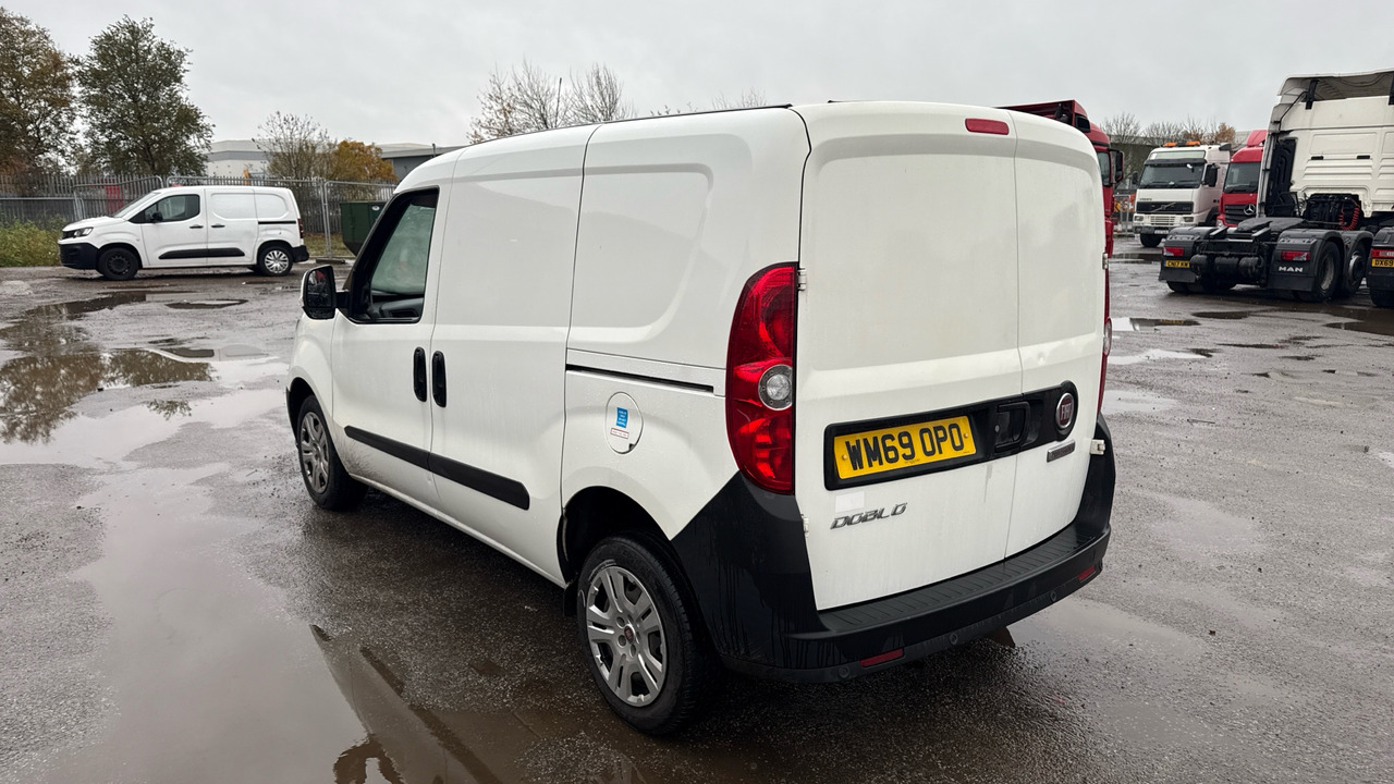 FIAT DOBLO 16V 1.3 MULTIJET 95PS TECNICO - Small van: picture 3 FIAT DOBLO 16V 1.3 MULTIJET 95PS TECNICO - Small van: picture 3