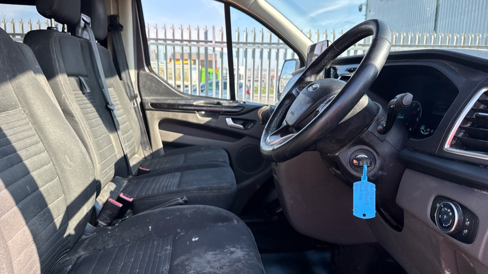 FORD TRANSIT CUSTOM 280 2.0 ECOBLUE 130PS LIMITED - Panel van: picture 5 FORD TRANSIT CUSTOM 280 2.0 ECOBLUE 130PS LIMITED - Panel van: picture 5