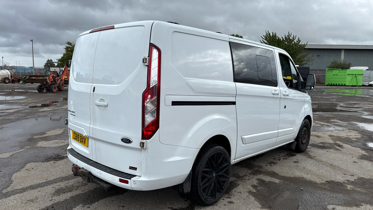 FORD TRANSIT CUSTOM 300 2.0 ECOBLUE 130PS - Combi van: picture 4 FORD TRANSIT CUSTOM 300 2.0 ECOBLUE 130PS - Combi van: picture 4