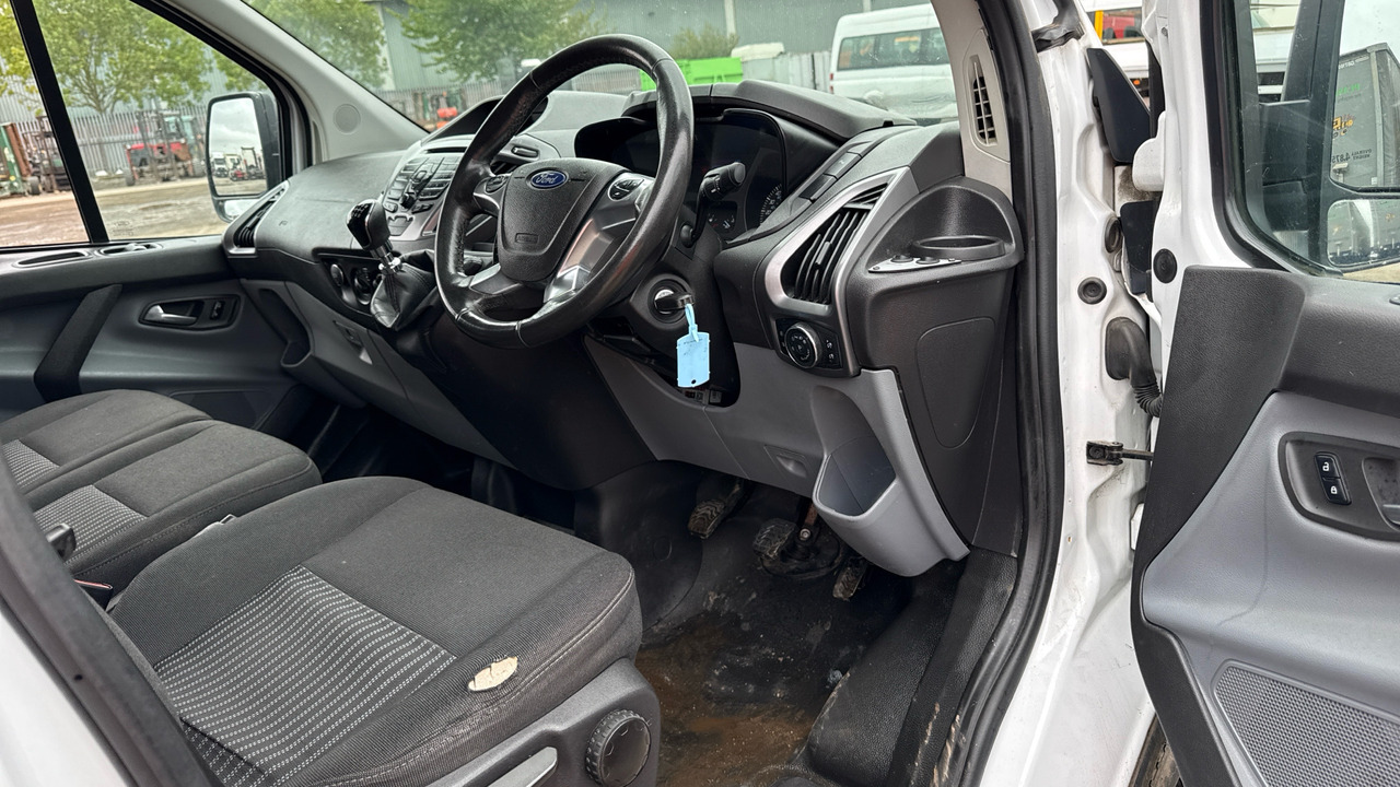 FORD TRANSIT CUSTOM 340 2.0 TDCI 130PS - Small van: picture 5 FORD TRANSIT CUSTOM 340 2.0 TDCI 130PS - Small van: picture 5