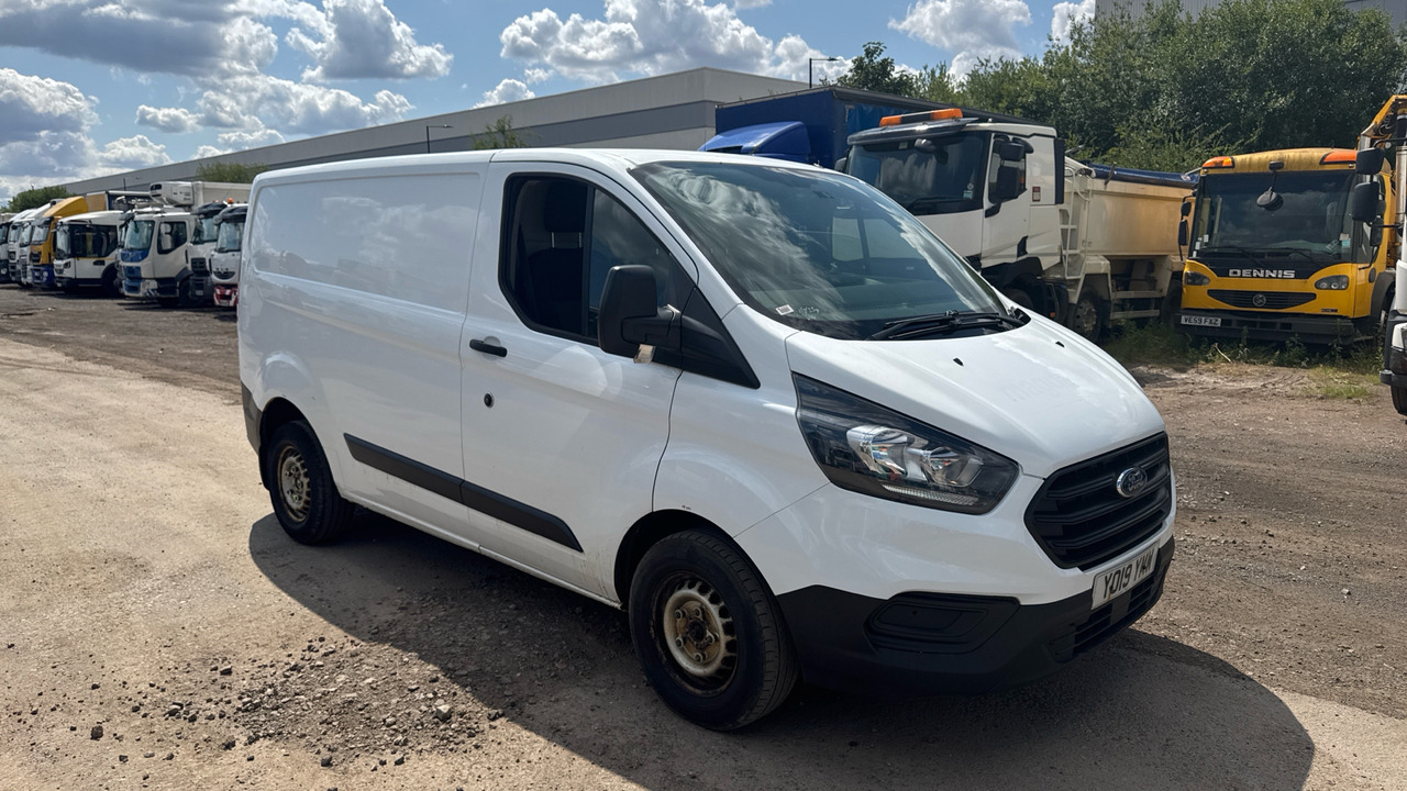 Ford Transit Custom 280 Base 2.0TDCi 105ps Low Roof Van FWD - Small van: picture 1 Ford Transit Custom 280 Base 2.0TDCi 105ps Low Roof Van FWD - Small van: picture 1