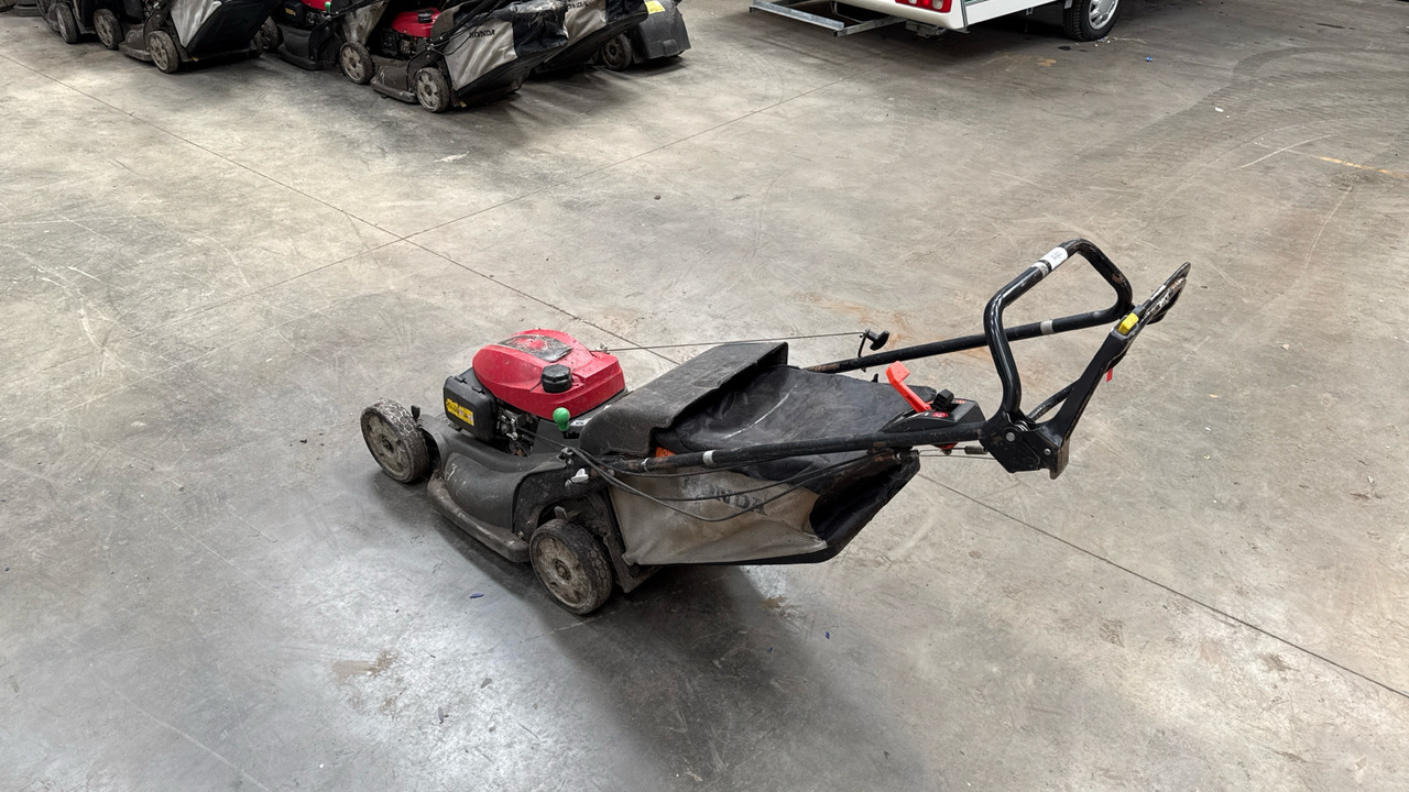 HONDA HRX537 C5HYE - Garden mower: picture 4 HONDA HRX537 C5HYE - Garden mower: picture 4
