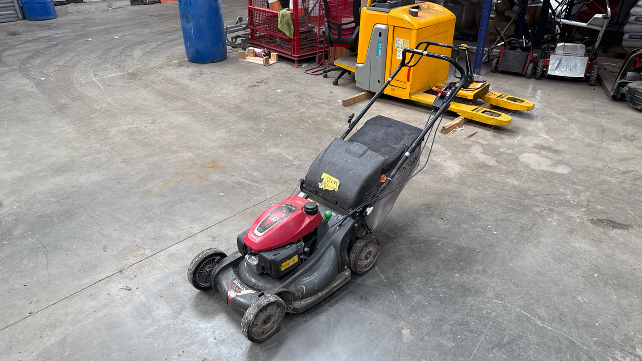 HONDA HRX537 C5HYE - Garden mower: picture 1 HONDA HRX537 C5HYE - Garden mower: picture 1