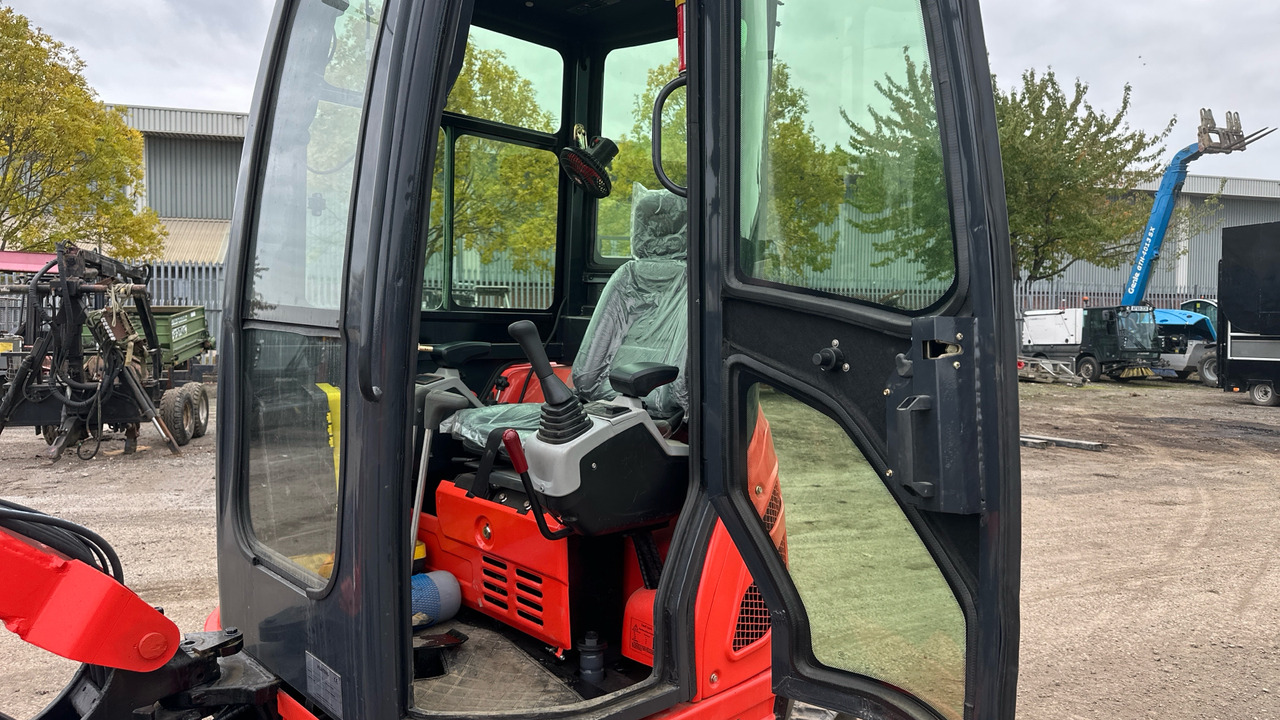 HUATENG HT25 - Mini excavator: picture 5 HUATENG HT25 - Mini excavator: picture 5