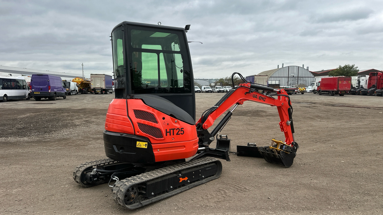 HUATENG HT25 - Mini excavator: picture 4 HUATENG HT25 - Mini excavator: picture 4