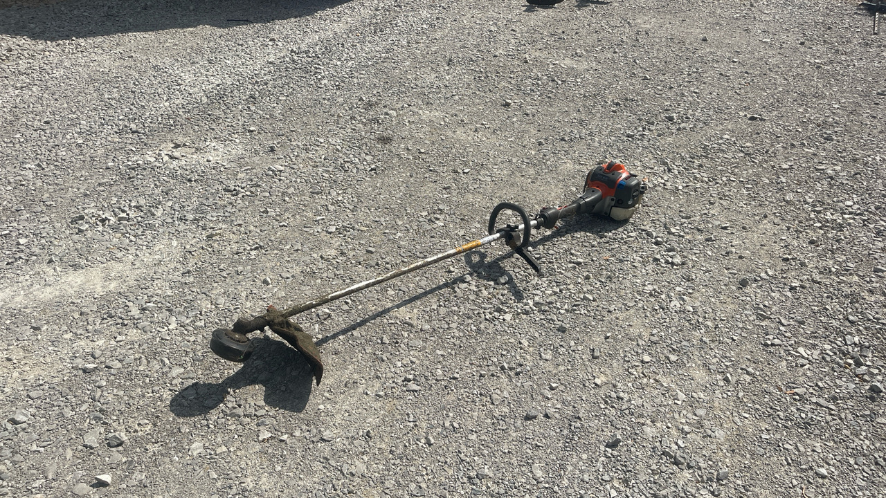 HUSQVANA F25RJX - Construction equipment: picture 3 HUSQVANA F25RJX - Construction equipment: picture 3