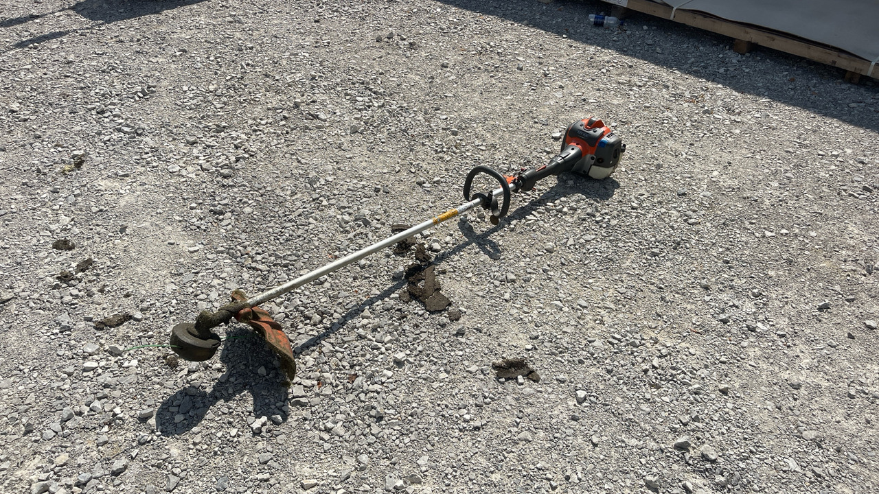 HUSQVANA F25RJX - Construction equipment: picture 1 HUSQVANA F25RJX - Construction equipment: picture 1