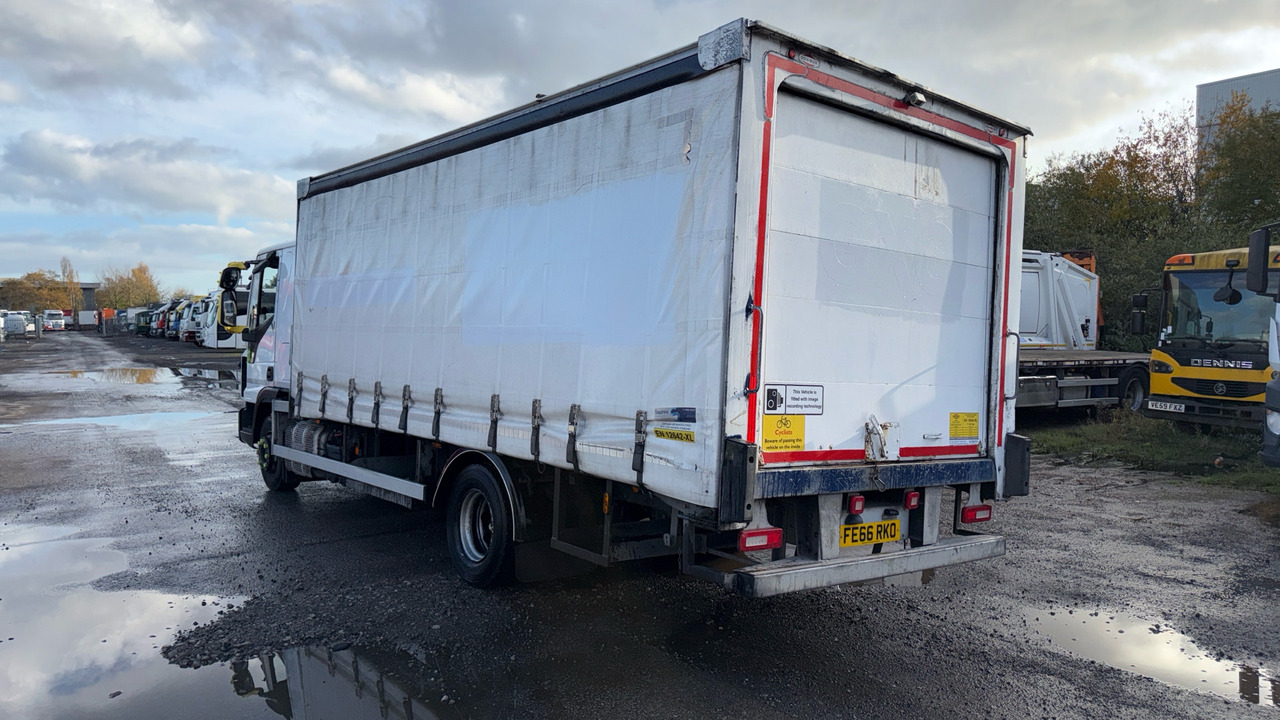 IVECO EUROCARGO 120E - Curtainsider truck: picture 3 IVECO EUROCARGO 120E - Curtainsider truck: picture 3