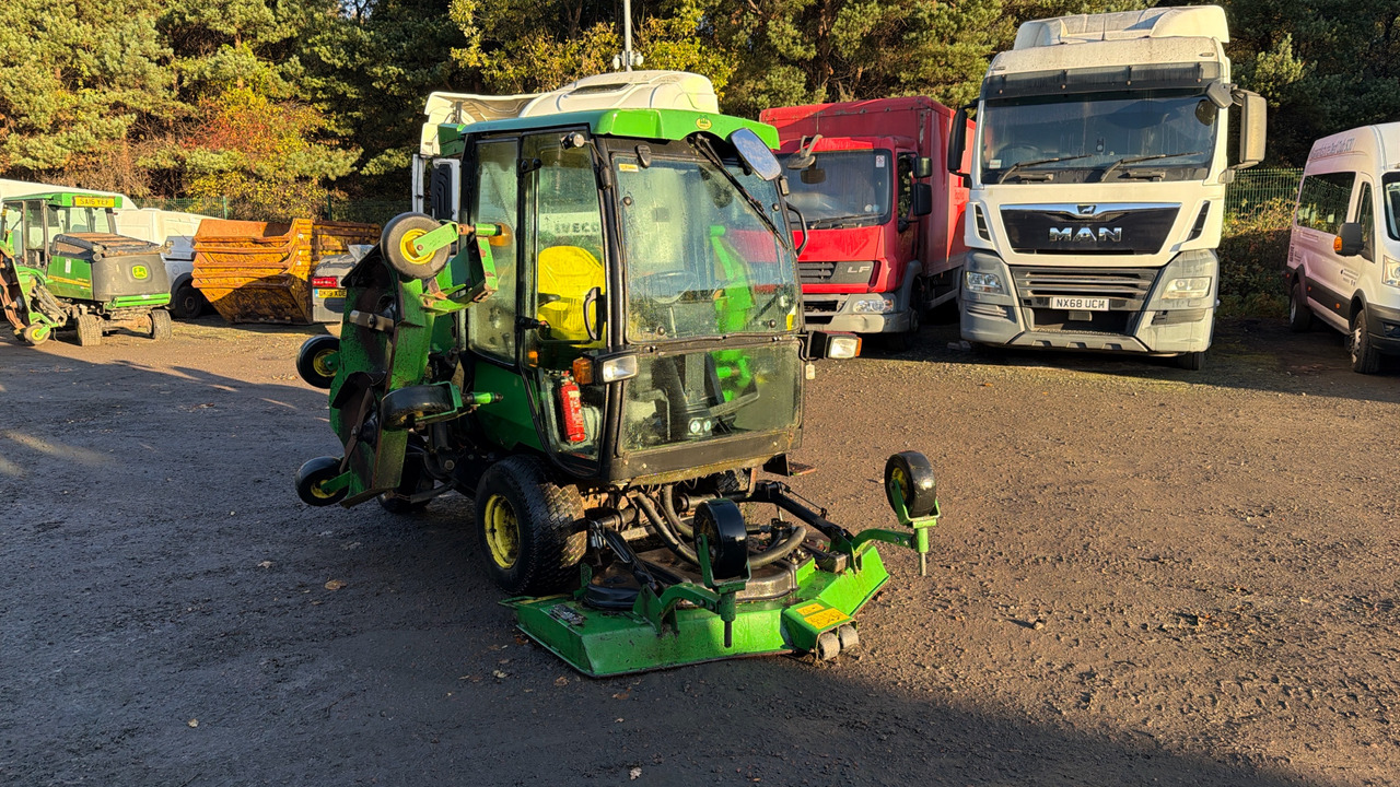 JOHN DEERE 1600 TURBO SERIES 2 - Garden mower: picture 1 JOHN DEERE 1600 TURBO SERIES 2 - Garden mower: picture 1
