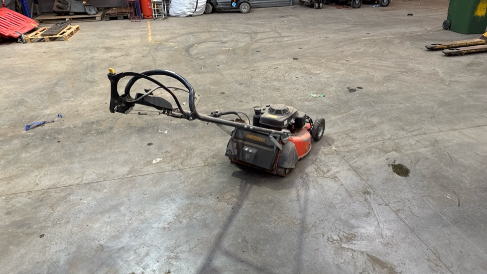 KUBOTA PRO PETROL MOWER, HONDA GXV 160 ENGINE, YEAR 2018, DOES - Garden mower: picture 4 KUBOTA PRO PETROL MOWER, HONDA GXV 160 ENGINE, YEAR 2018, DOES - Garden mower: picture 4
