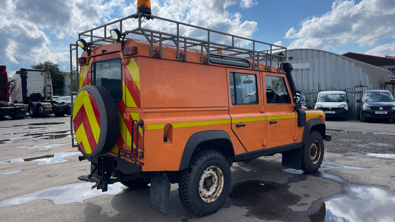 LAND ROVER DEFENDER 110 TDCi - Car: picture 4 LAND ROVER DEFENDER 110 TDCi - Car: picture 4