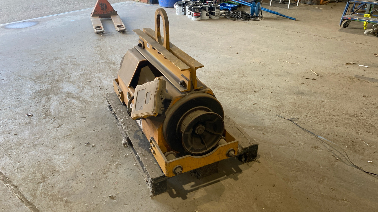 LASTWENDEGERAT ROTOMAX R5000/1.1 - Construction equipment: picture 4 LASTWENDEGERAT ROTOMAX R5000/1.1 - Construction equipment: picture 4