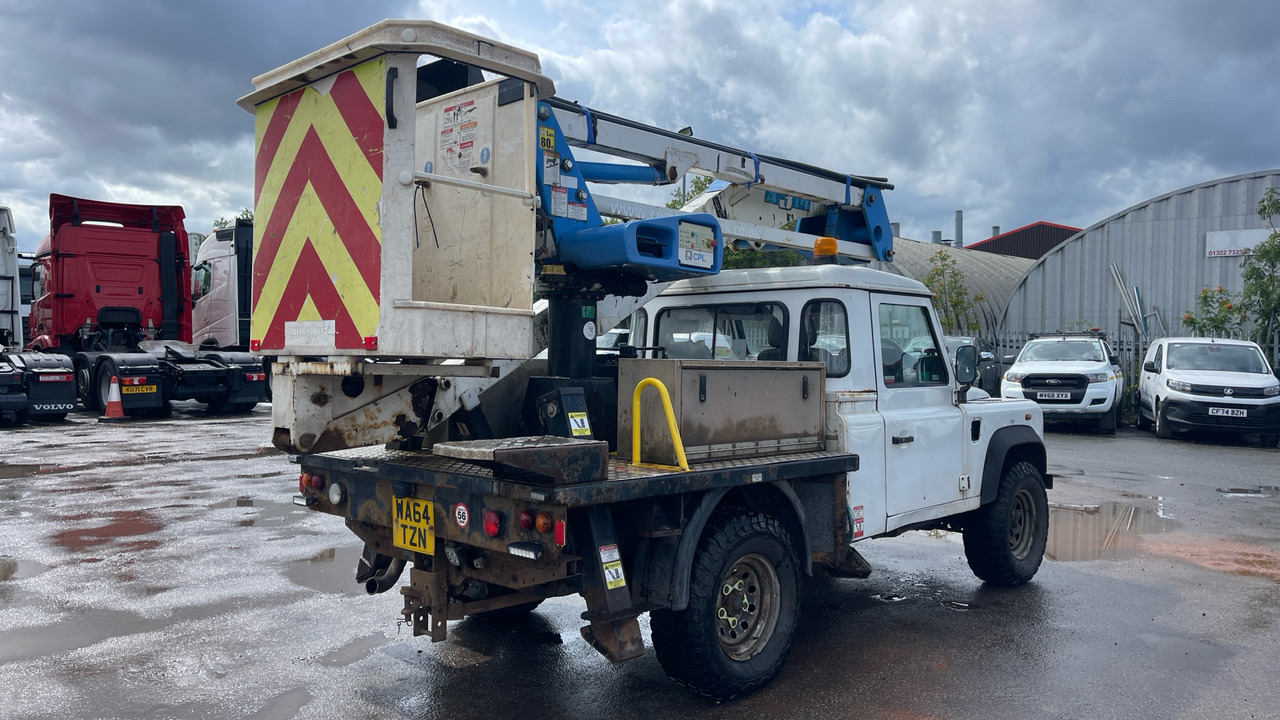 Land Rover Defender 110 TDCi - Truck mounted aerial platform: picture 4 Land Rover Defender 110 TDCi - Truck mounted aerial platform: picture 4