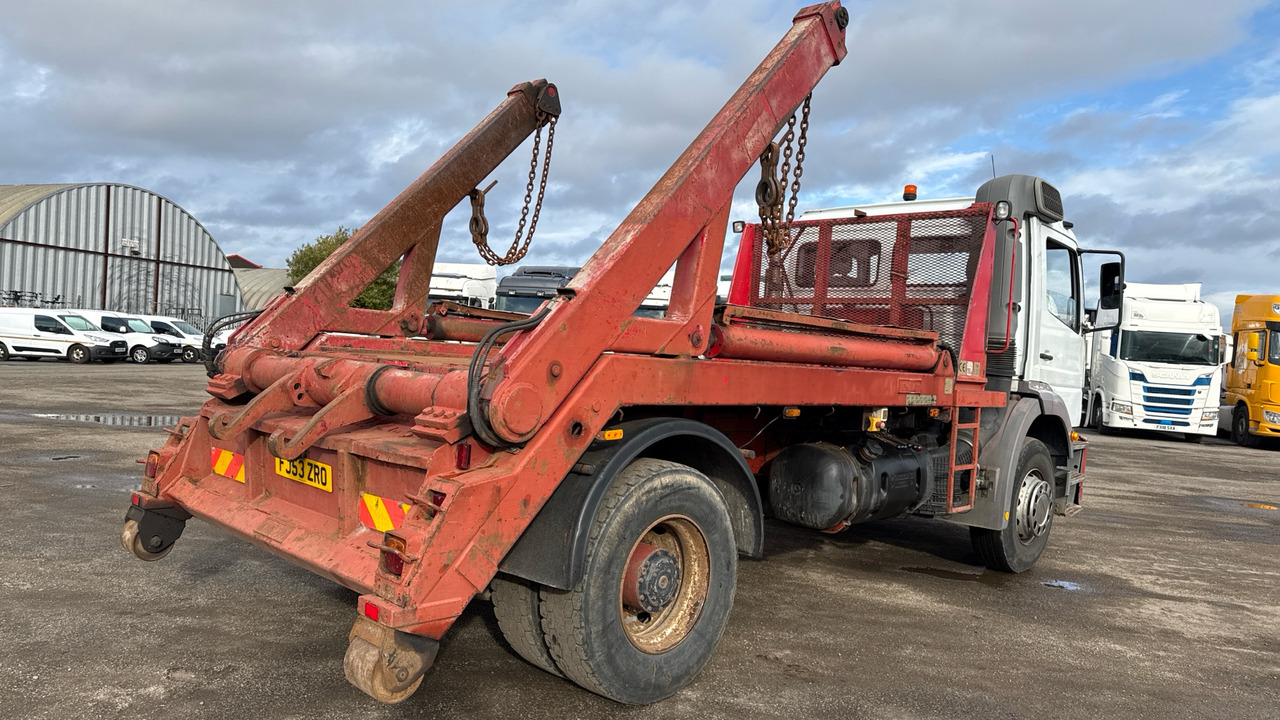 MERCEDES ATEGO 1823 - Skip loader truck: picture 4 MERCEDES ATEGO 1823 - Skip loader truck: picture 4