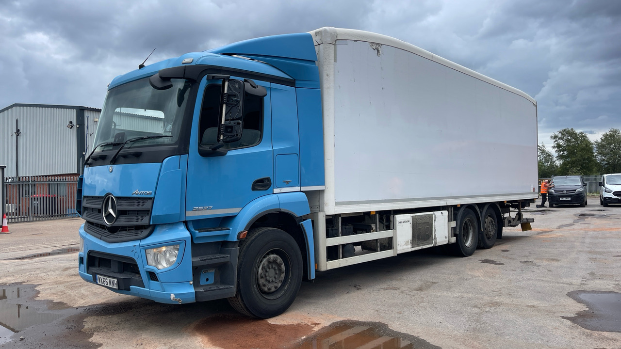 MERCEDES-BENZ ANTOS 2527 - Refrigerator truck: picture 2 MERCEDES-BENZ ANTOS 2527 - Refrigerator truck: picture 2