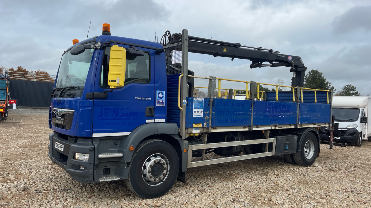 Man TGM 18.250 - Dropside/ Flatbed truck, Crane truck: picture 2 Man TGM 18.250 - Dropside/ Flatbed truck, Crane truck: picture 2