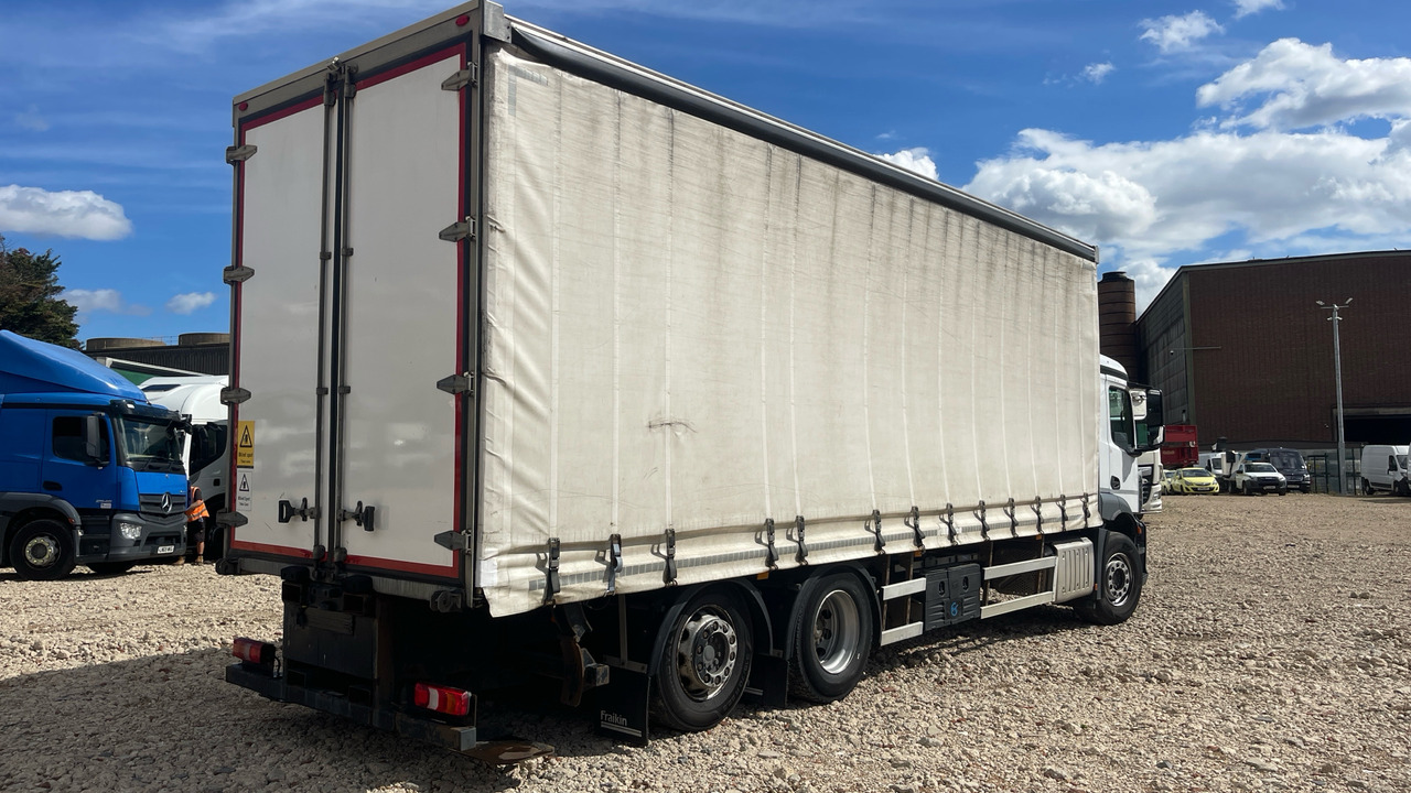 Mercedes-Benz Antos 2530 - Curtainsider truck: picture 4 Mercedes-Benz Antos 2530 - Curtainsider truck: picture 4