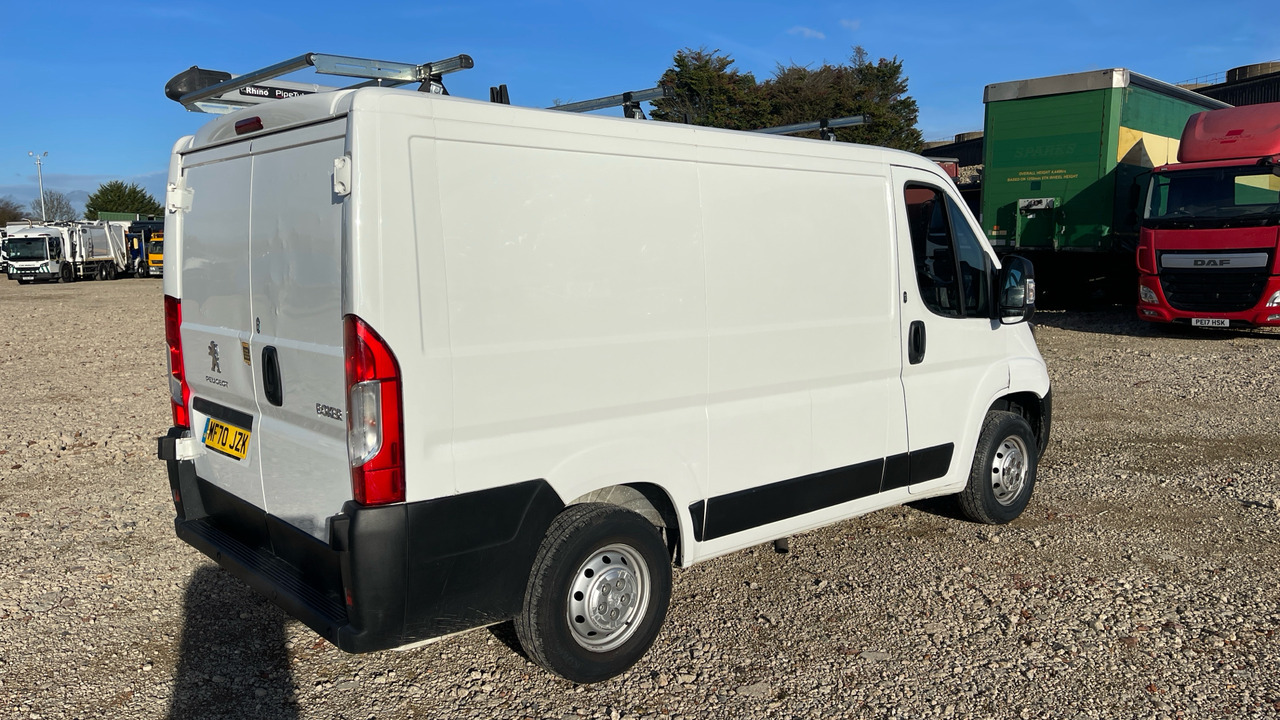 PEUGEOT BOXER 333 2.2 BLUE HDI 120PS - Small van: picture 4 PEUGEOT BOXER 333 2.2 BLUE HDI 120PS - Small van: picture 4