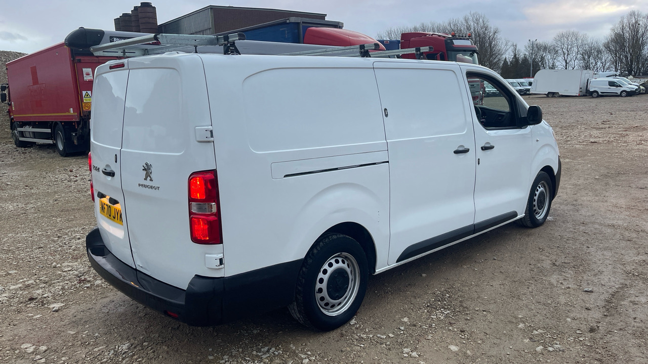 PEUGEOT EXPERT PROFESSBLIONAL 1.5 BLUEHDI - Panel van: picture 4 PEUGEOT EXPERT PROFESSBLIONAL 1.5 BLUEHDI - Panel van: picture 4