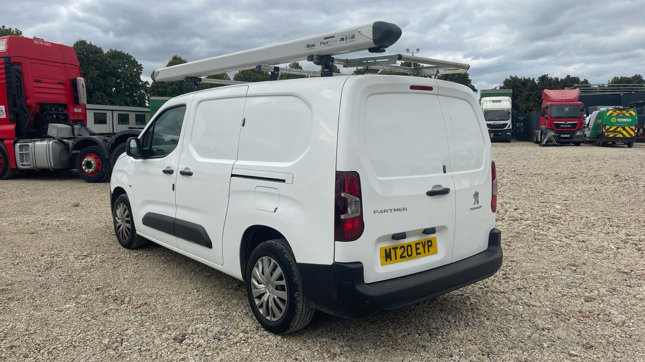 PEUGEOT PARTNER PROFESSIONAL 1.5 BLUE HDI - Small van: picture 3 PEUGEOT PARTNER PROFESSIONAL 1.5 BLUE HDI - Small van: picture 3
