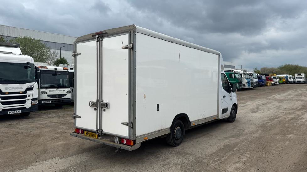 RENAULT MASTER 2.3 35 - Box van: picture 4 RENAULT MASTER 2.3 35 - Box van: picture 4