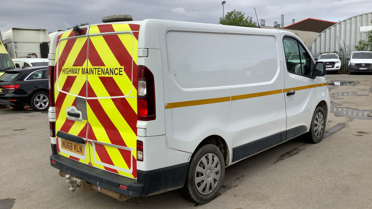 RENAULT TRAFIC SL27 ENERGY DCI125PS - Small van: picture 4 RENAULT TRAFIC SL27 ENERGY DCI125PS - Small van: picture 4