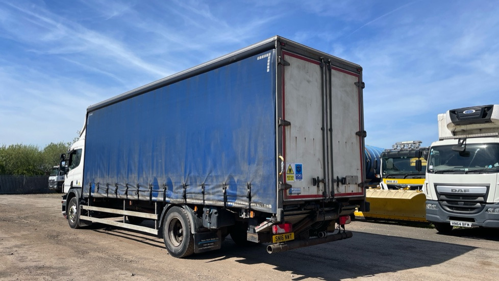 SCANIA P 250 EURO 6 - Curtainsider truck: picture 3 SCANIA P 250 EURO 6 - Curtainsider truck: picture 3