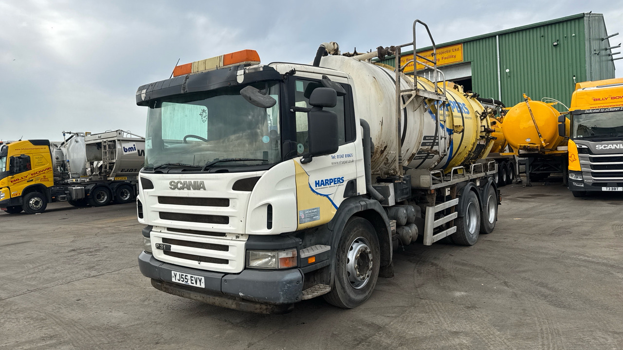 SCANIA P 310 - Vacuum truck: picture 2 SCANIA P 310 - Vacuum truck: picture 2