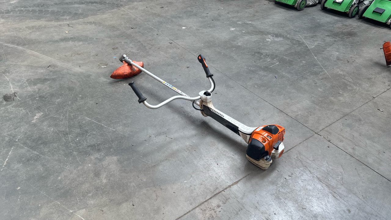 STIHL FS490C STRIMMER - Construction equipment: picture 2 STIHL FS490C STRIMMER - Construction equipment: picture 2