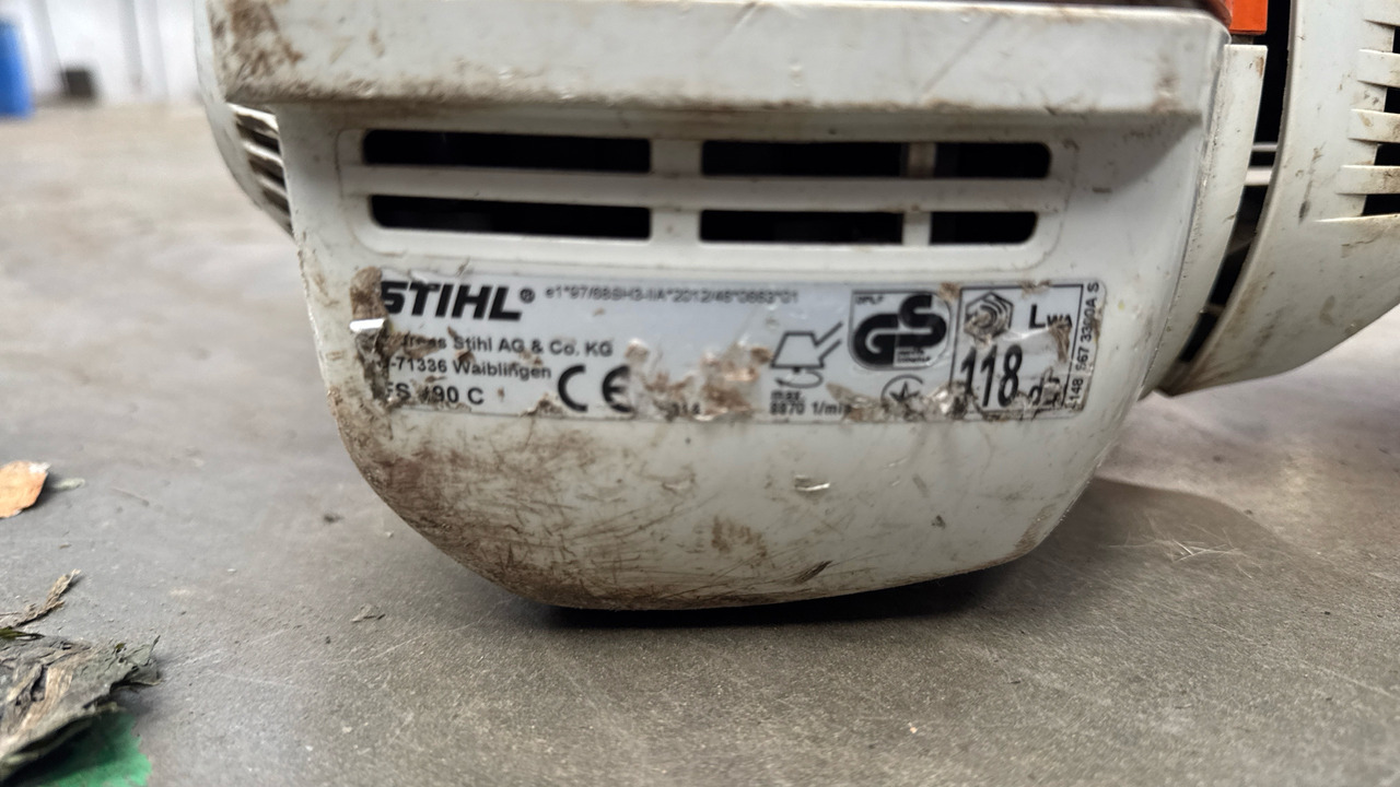 STIHL FS490C STRIMMER - Construction equipment: picture 5 STIHL FS490C STRIMMER - Construction equipment: picture 5
