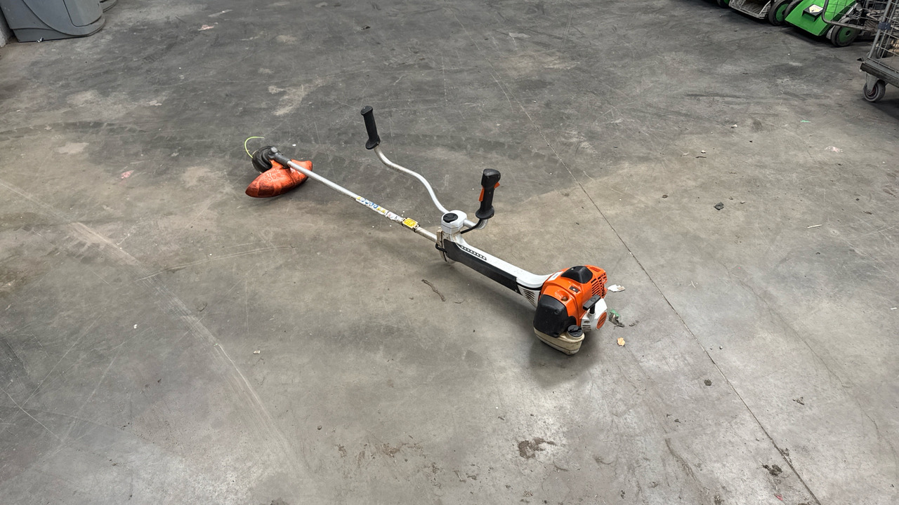 STIHL FS490C STRIMMER - Construction equipment: picture 2 STIHL FS490C STRIMMER - Construction equipment: picture 2