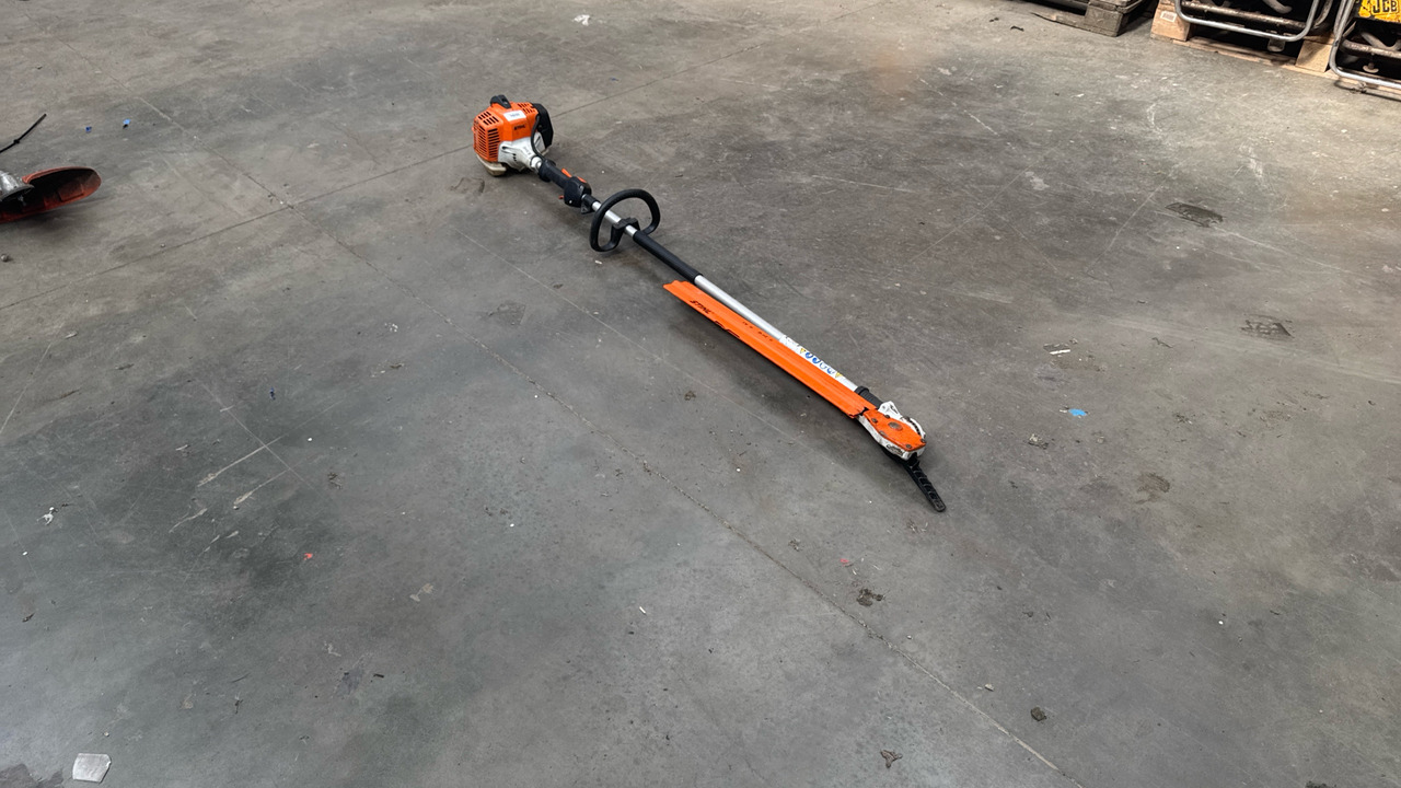 STIHL HL 941K LONG REACH HEDGE CUTTER - Construction equipment: picture 4 STIHL HL 941K LONG REACH HEDGE CUTTER - Construction equipment: picture 4