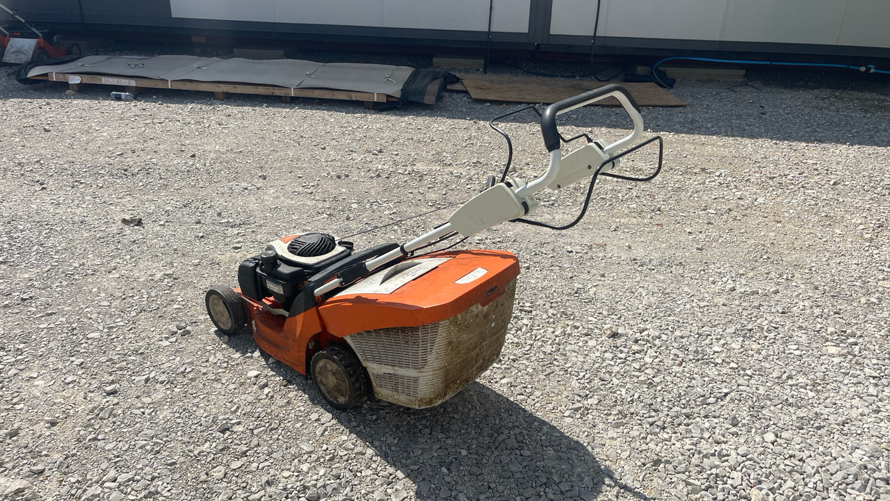 STIHL RM443T - Construction equipment: picture 2 STIHL RM443T - Construction equipment: picture 2