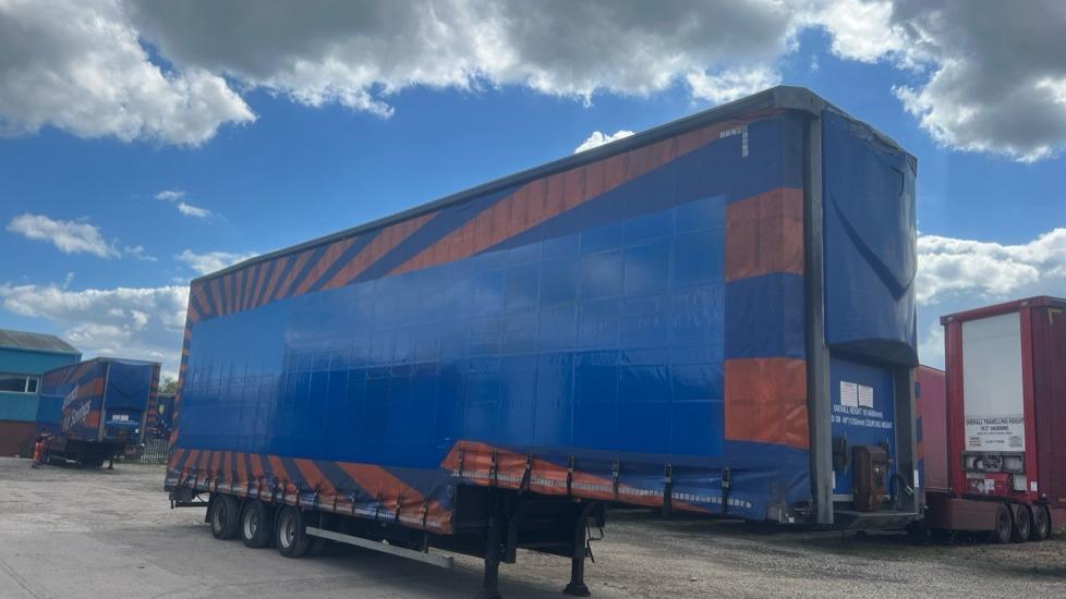 TIGER CURTIANSIDE - DOUBLEDECK - STEPFRAME - Curtainsider semi-trailer: picture 3 TIGER CURTIANSIDE - DOUBLEDECK - STEPFRAME - Curtainsider semi-trailer: picture 3