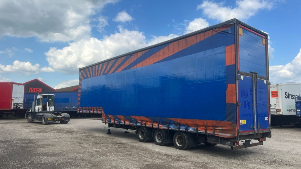 TIGER CURTIANSIDE - DOUBLEDECK - STEPFRAME - Curtainsider semi-trailer: picture 5 TIGER CURTIANSIDE - DOUBLEDECK - STEPFRAME - Curtainsider semi-trailer: picture 5