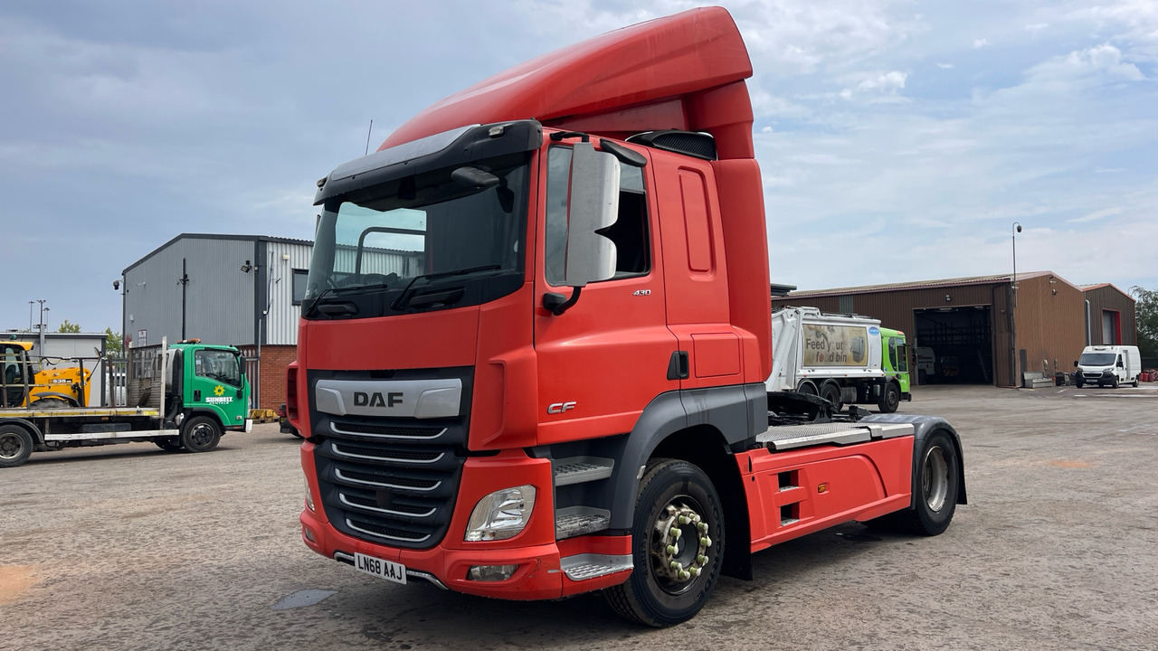 DAF CF 430 - Tractor unit: picture 2 DAF CF 430 - Tractor unit: picture 2
